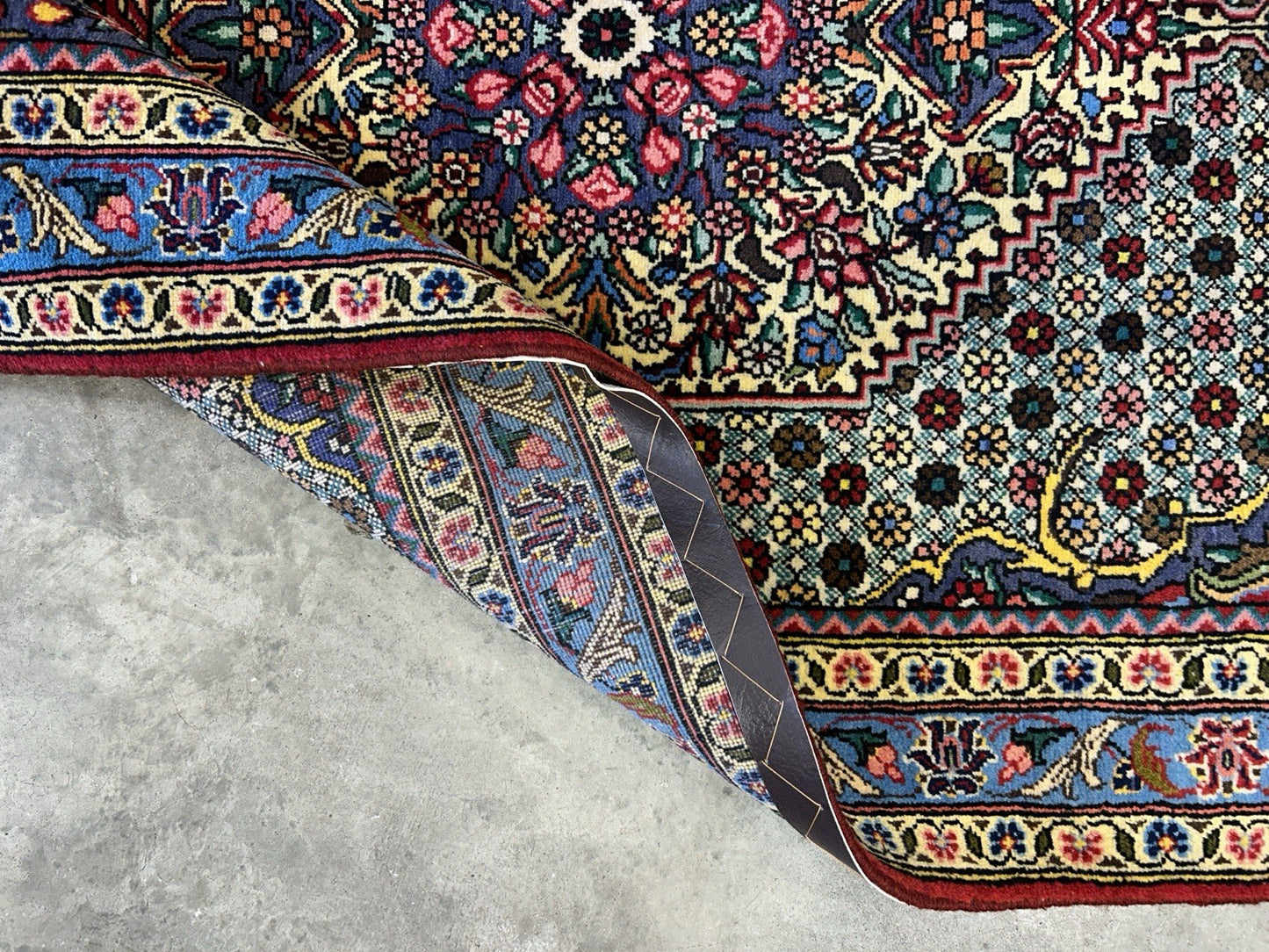 3'5"x5'2" Hand-Knotted 100% Wool Pile Persiane Bakhtiarie Rug