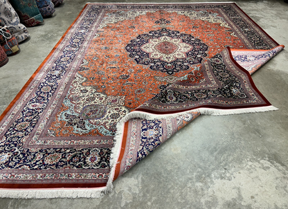 9'10"x13'11" Exquisite Signed Hand-Knotted 100% Silk Qume Rug