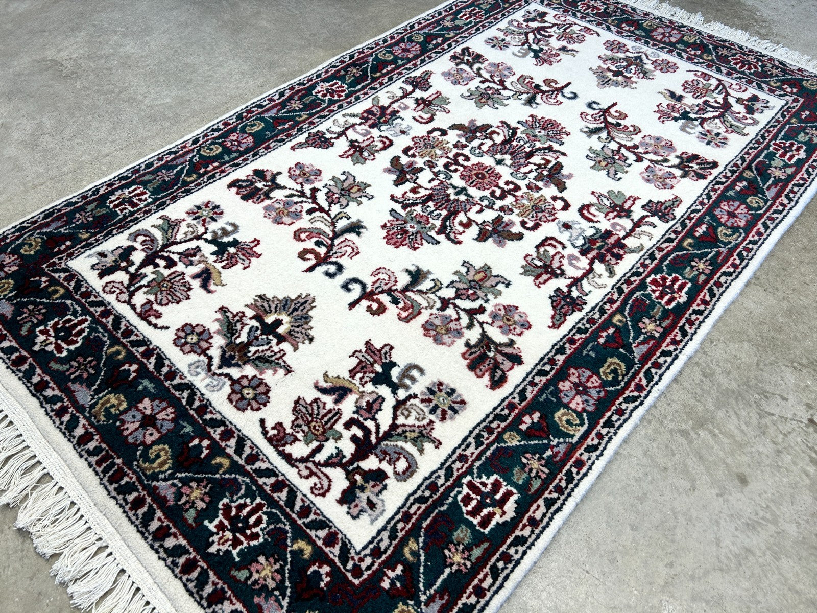 3'x5'1" Hand-Knotted 100% Wool Pile All-Over Kashane Design Area Rug
