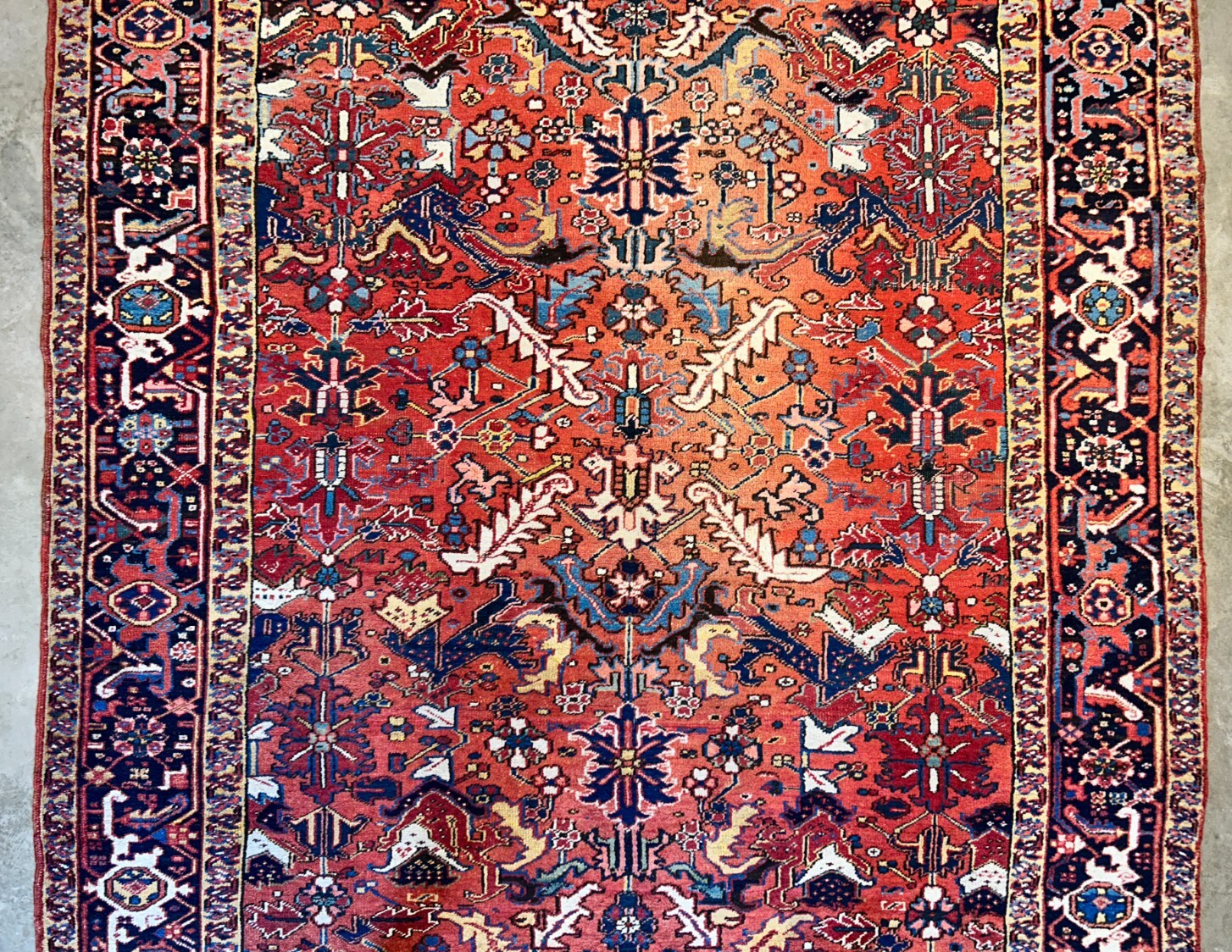 Collector Item - 8'6"x11'4" Antique Fine Wool Herize Hand-Knotted Rug