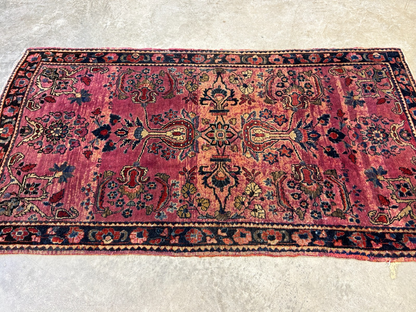 2'7"x4'10" Antique Hand-Knotted 100% Wool Pile Sarouke Area Rug - Carpet