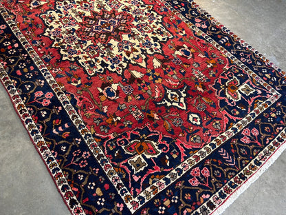 5'2" x 8'5'' Hand-Knotted 100% Wool Bakhtiare Area Rug