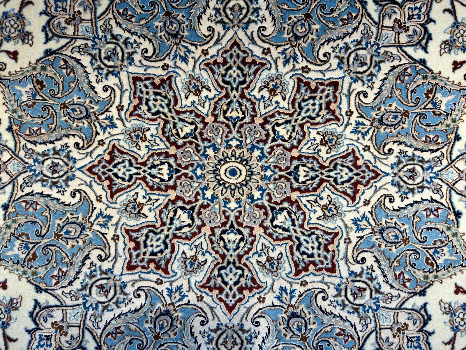 6'9"x10'7" Extremely Fine Hand-Knotted Wool & Silk Blend Naine Carpet - Area Rug