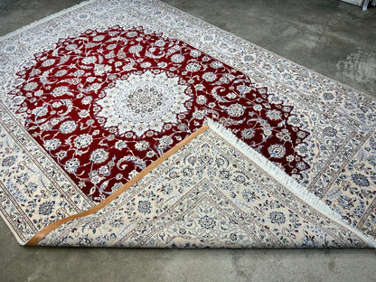 6'7"x9'6" Fine Hand-Knotted Wool & Silk Naine Rug - Area Carpet