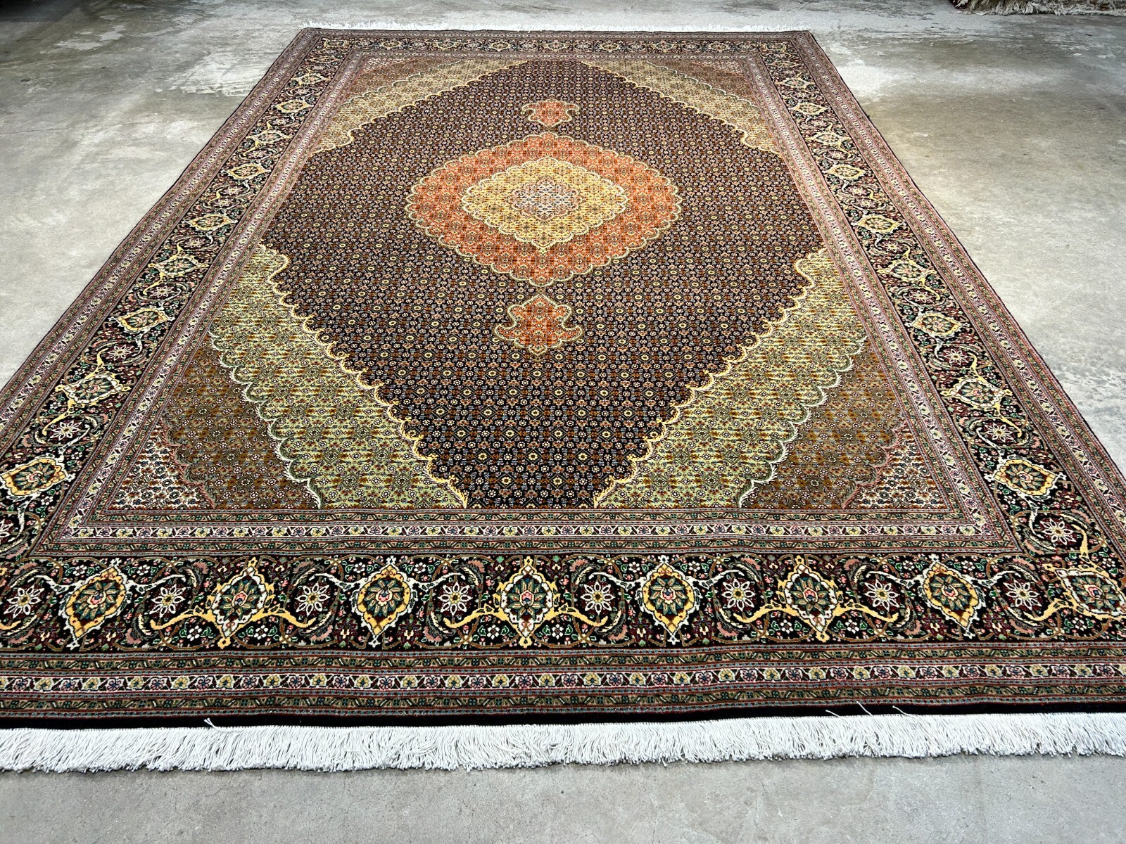 6'8"x10'2" Fine Hand-Knotted Wool & Silk Oriental Tabrize Rug - Area Carpet