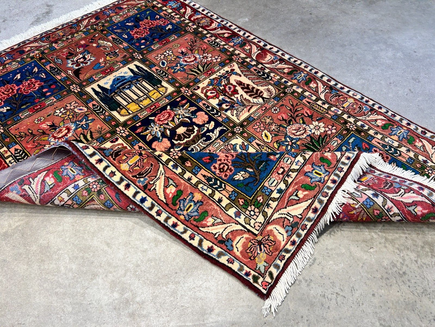 3'5"x5'2" Hand-Knotted 100% Lamb Wool Bakhtiarie Carpet - Area Rug