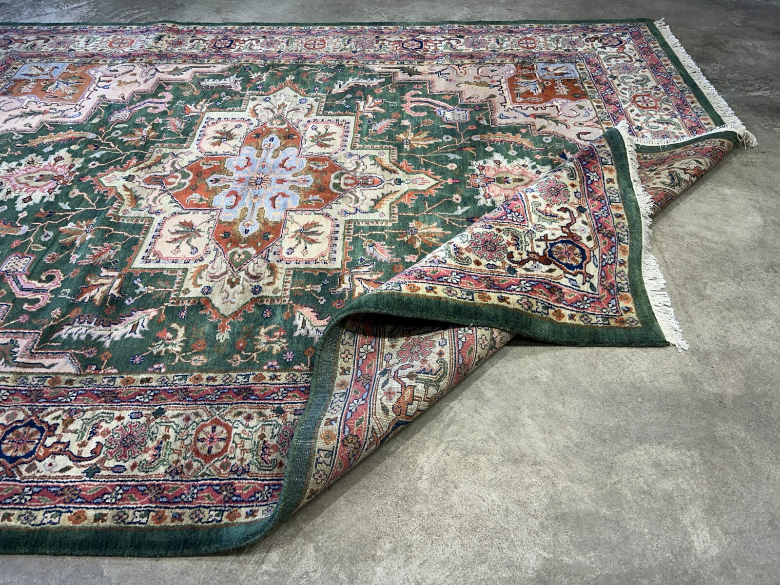 9'x12' Hand-Knotted 100% Wool Pile Herize Rug