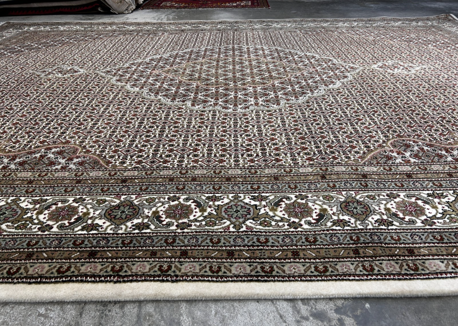 8'3"x11'4'' Hand-Knotted  100% Wool Pile Tabrize Mahi Area Rug