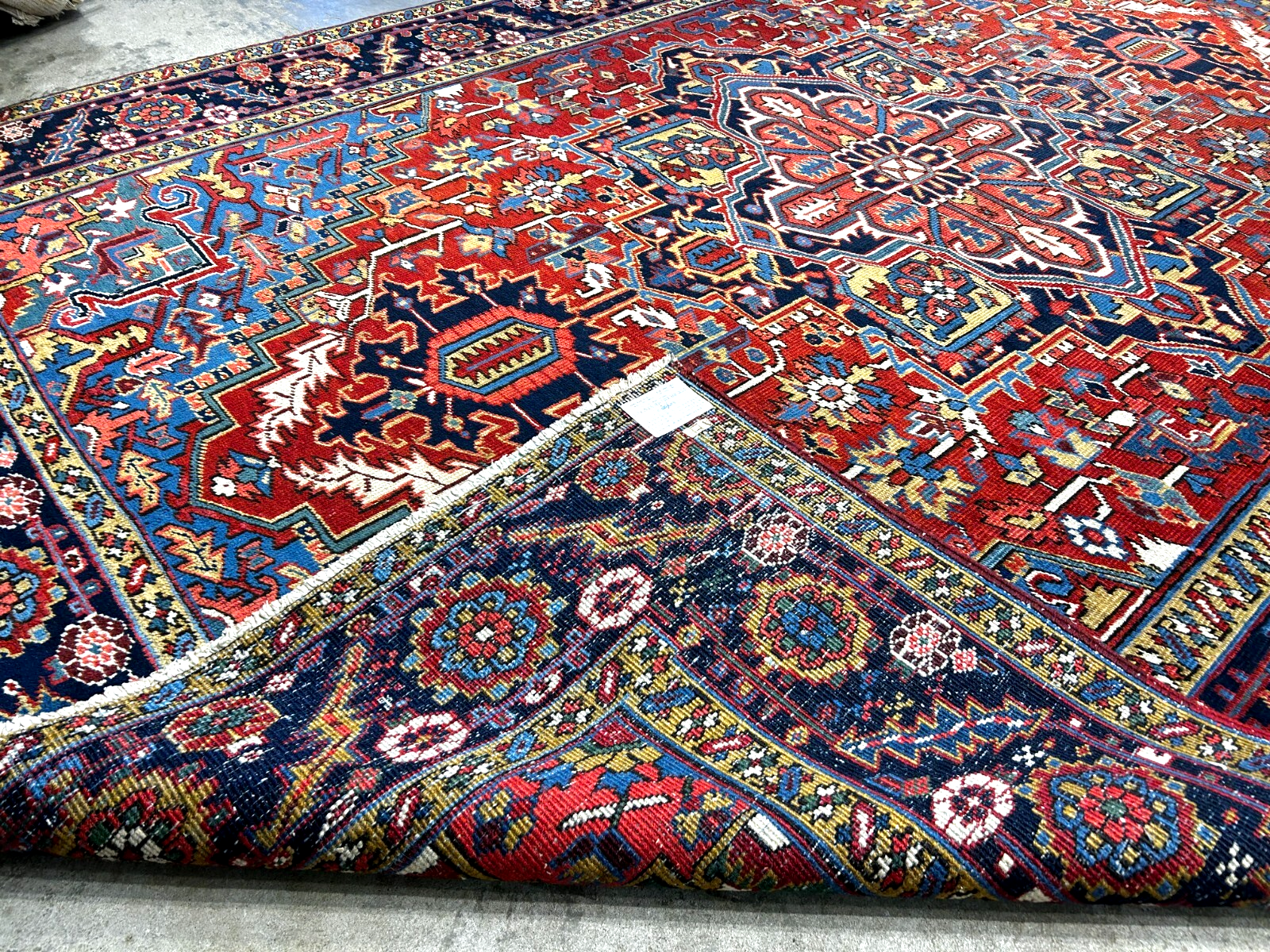 Collector Item - 8'x11'4" Antique Fine Lamb Wool Hand-knotted Serapie Rug