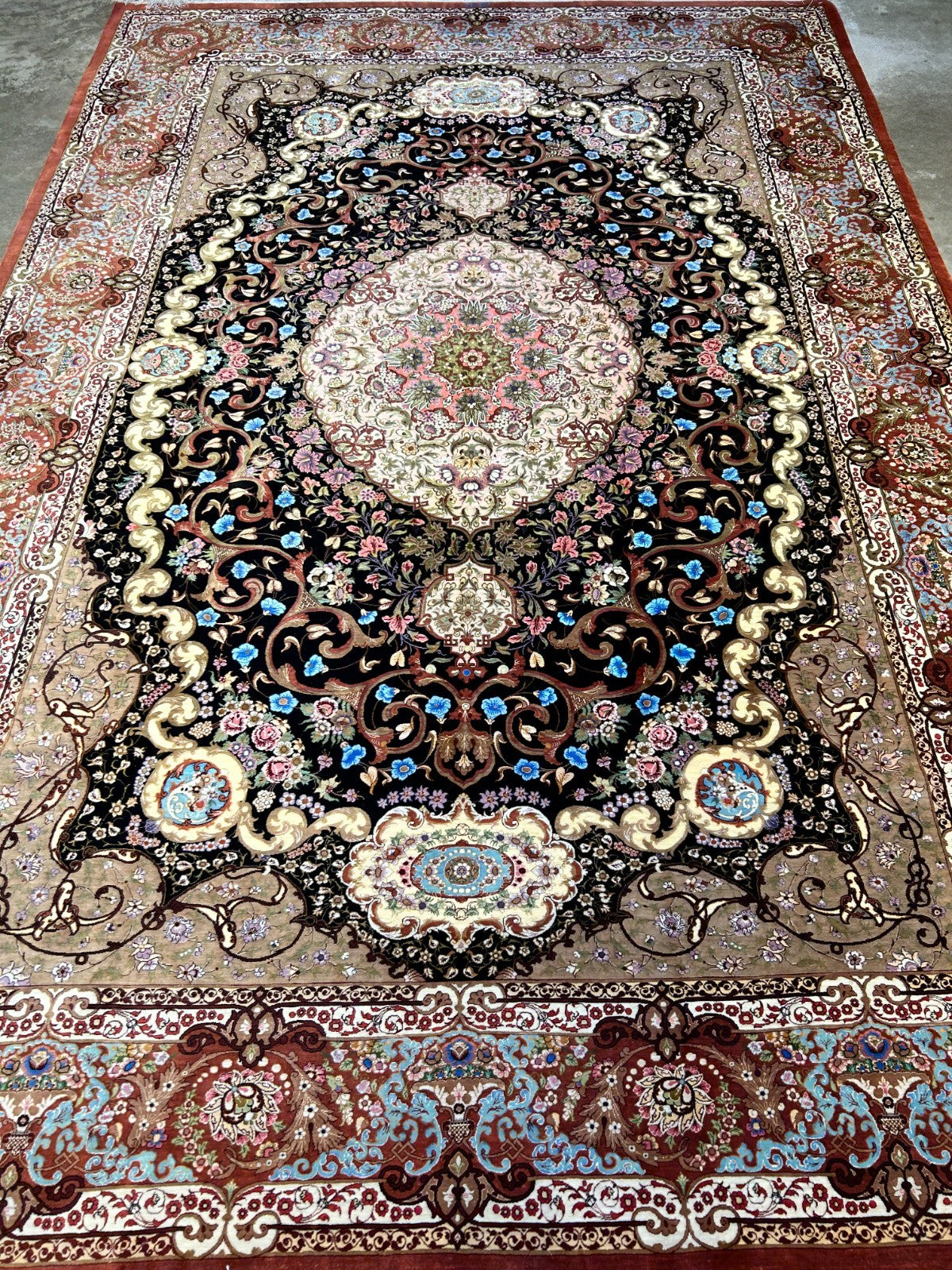 6'6"x9'6" Exquisite Extra-Fine Hand-Knotted 100% Silk Qume Carpet - Area Rug