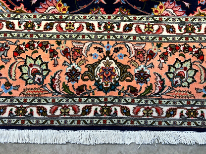 6'5"x6'7" Fine Hand-Knotted Wool & Silk Tabrize Rug - Area Carpet