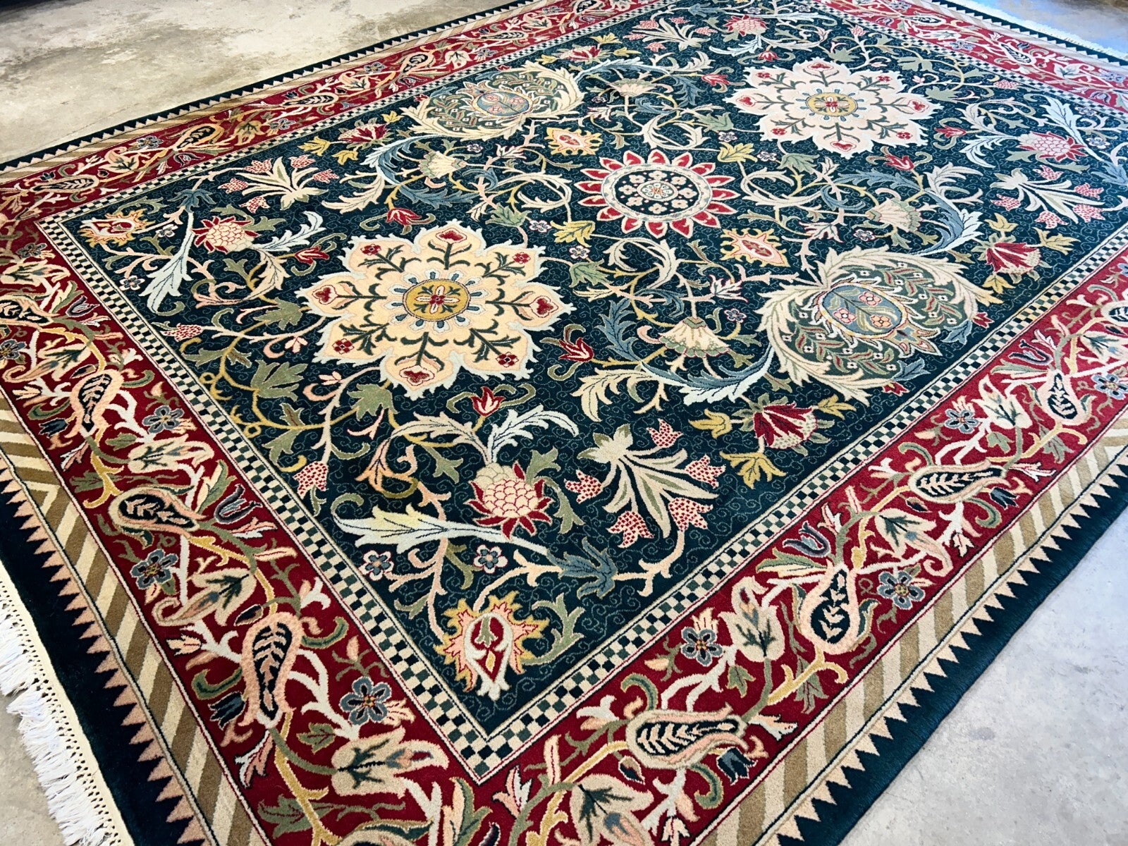 9'x12' Hand-Knotted 100% Wool Pile Oriental Rug
