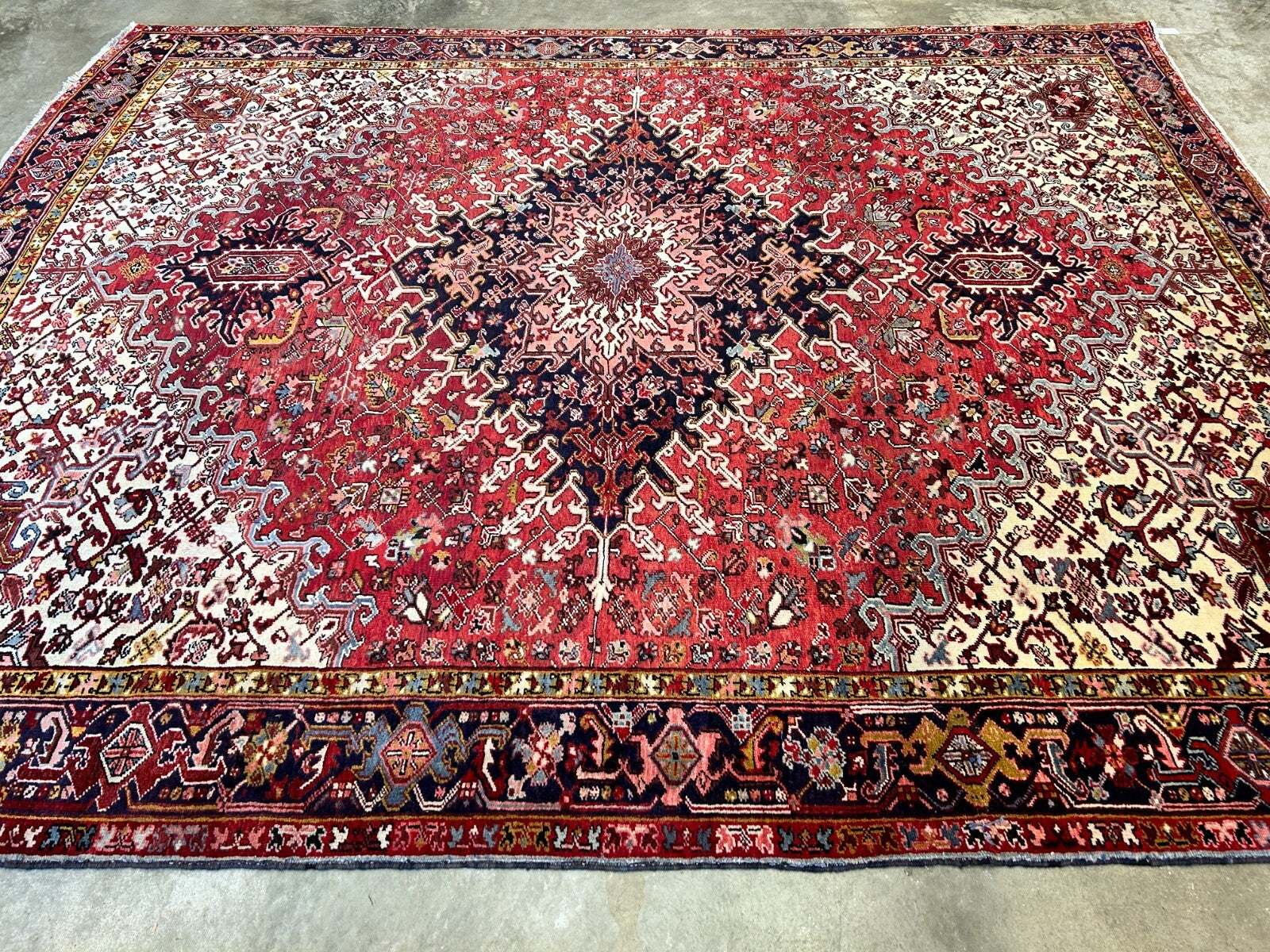 10'x12'4" Hand-Knotted 100% Lamb Wool Herize Carpet - Area Rug