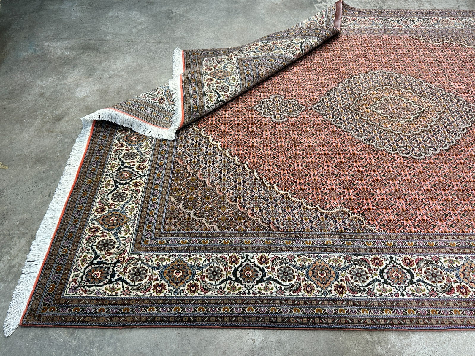 6'10"x10'1" Fine Hand-Knotted Wool & Silk Blend Tabrize Mahi Carpet - Area Rug