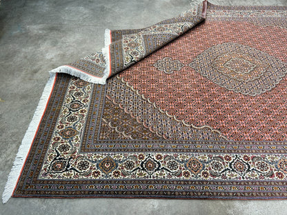 6'10"x10'1" Fine Hand-Knotted Wool & Silk Blend Tabrize Mahi Carpet - Area Rug