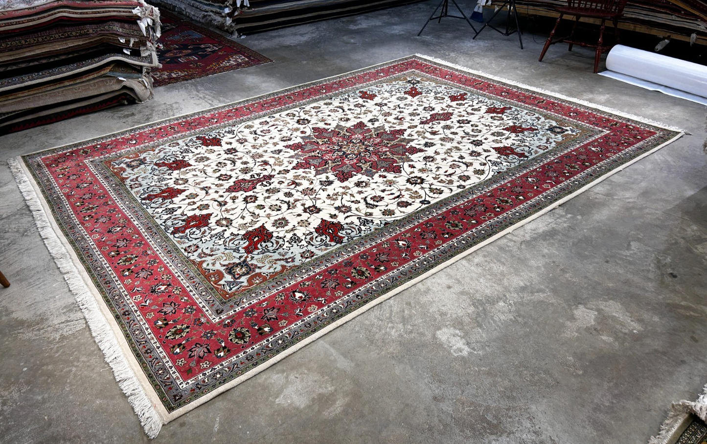 8'2"x11'5'' Very Fine Hand-Knotted Silk & Wool Tabrize Area Rug - Carpet