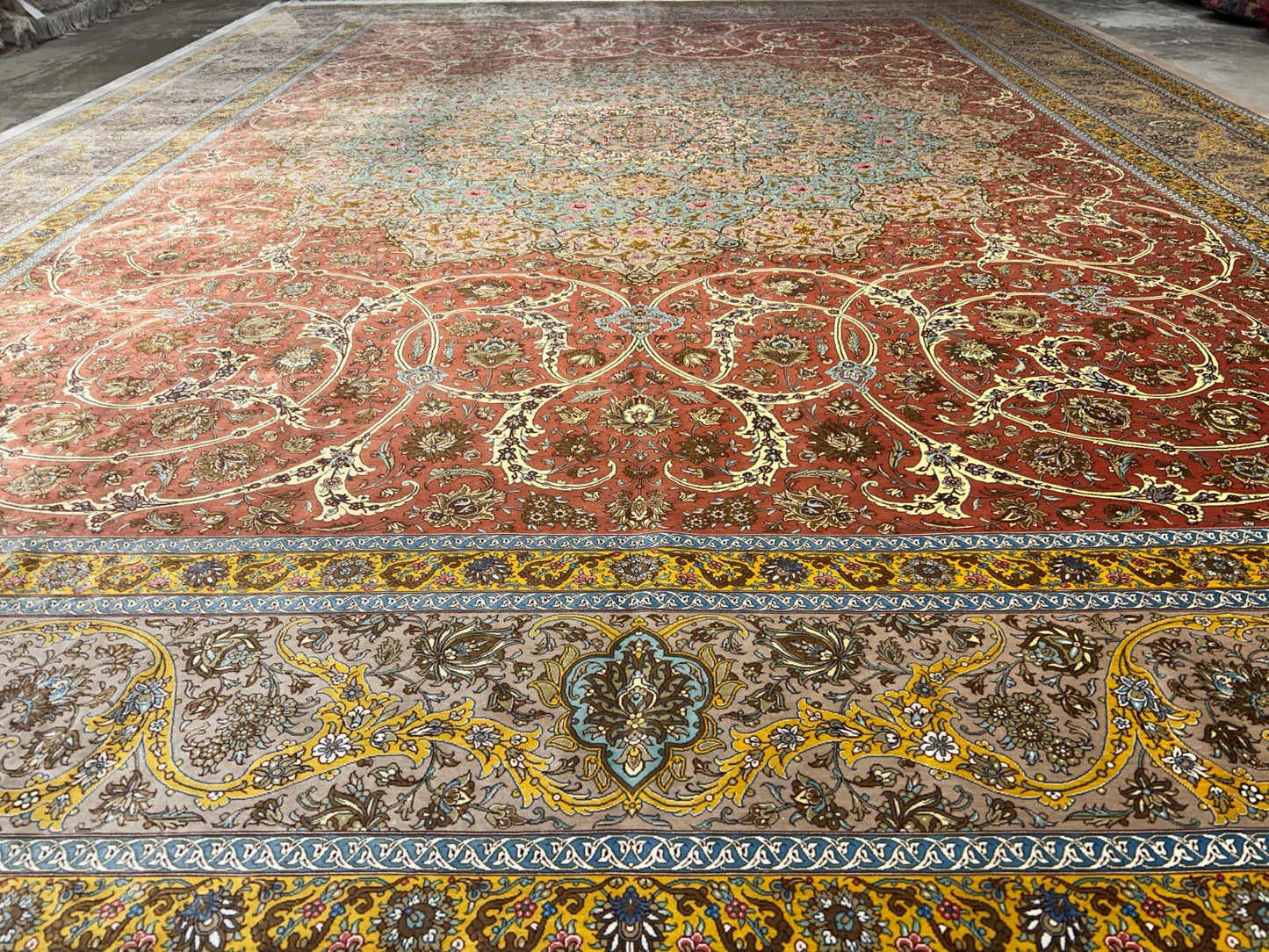 9'9"x13'4" Exquisite Signed Hand-Knotted 100% Silk Qume Rug