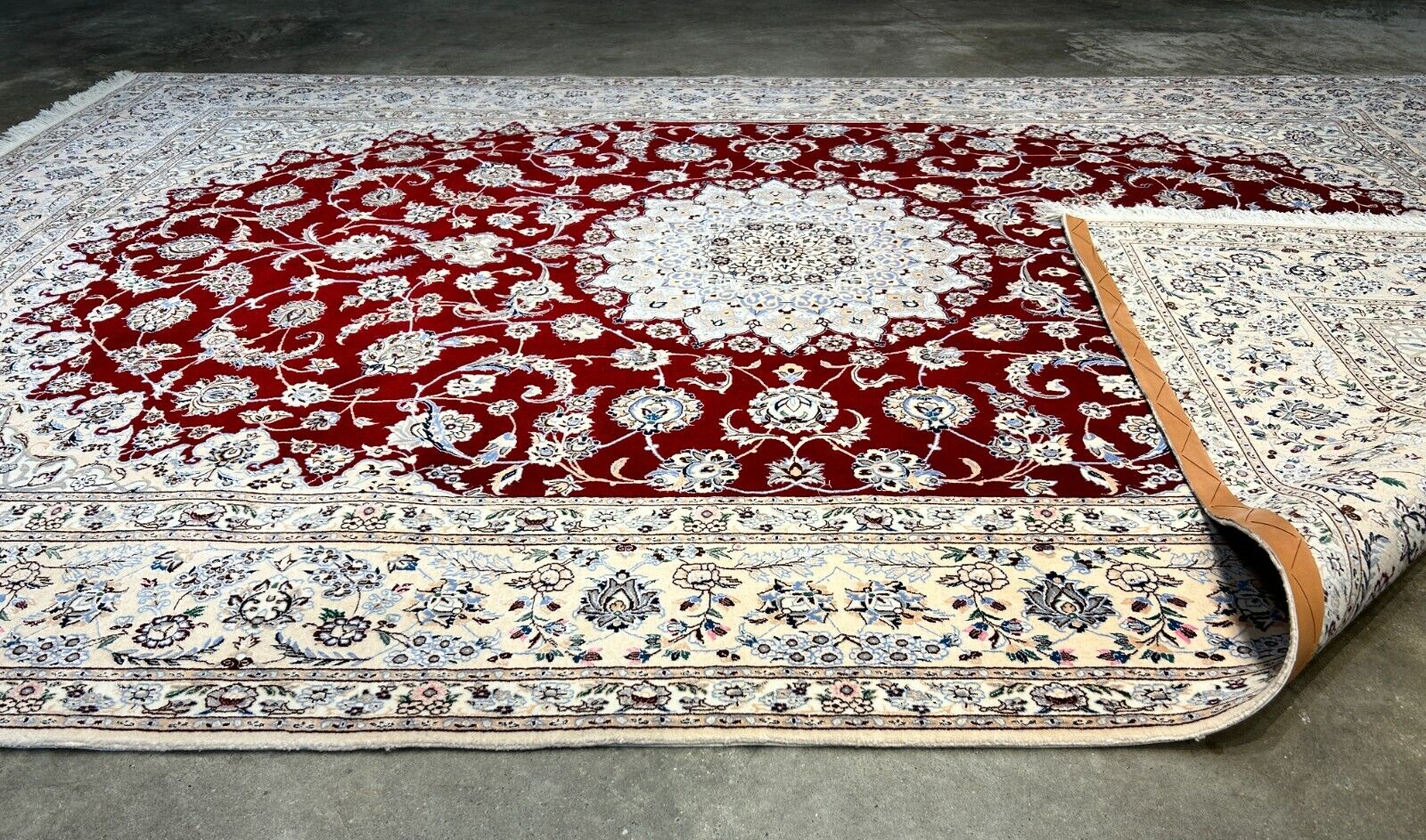 6'7"x9'6" Fine Hand-Knotted Wool & Silk Naine Rug - Area Carpet