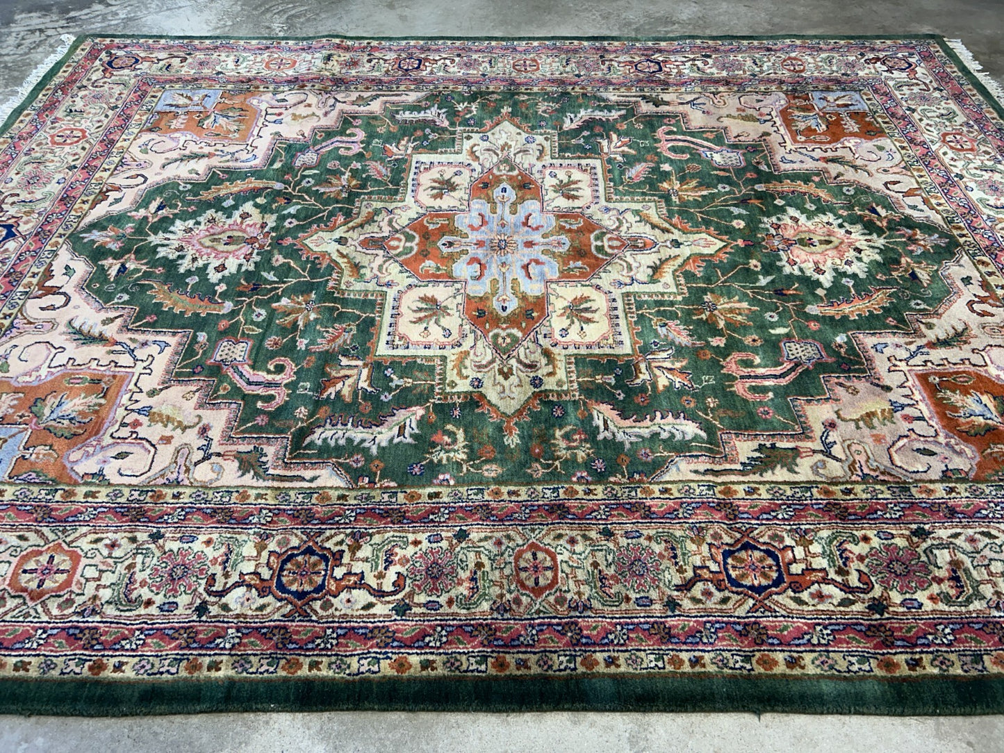 9'x12' Hand-Knotted 100% Wool Pile Herize Rug