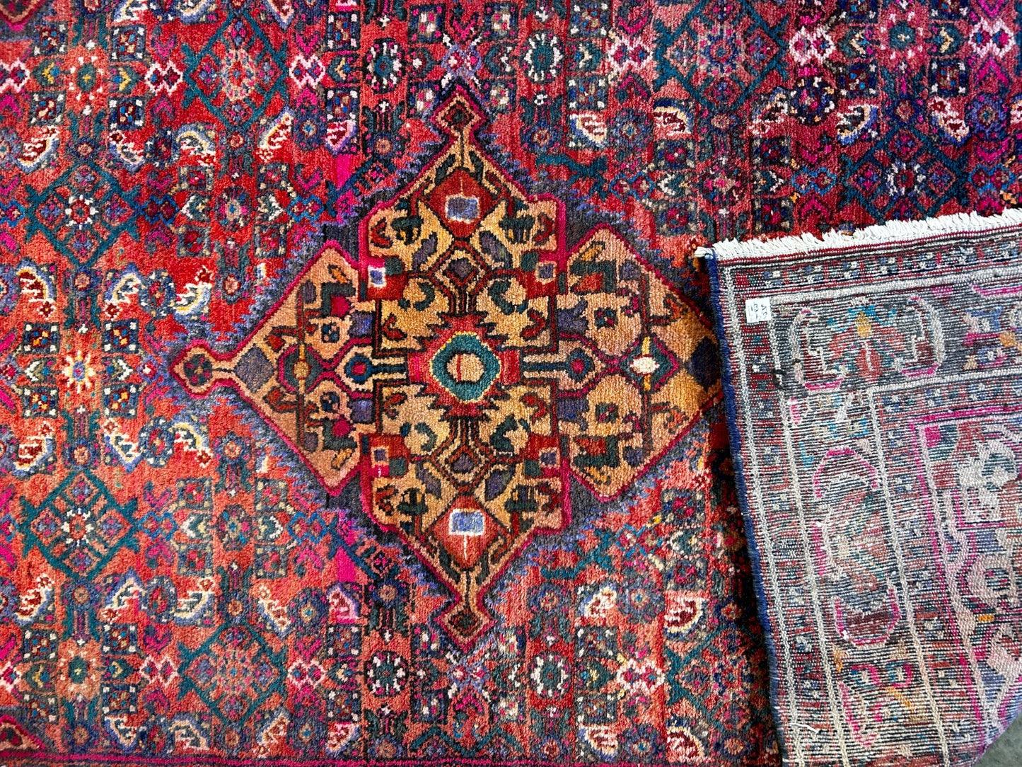 5'1" x 8'1" Hand-Knotted 100% Wool Pile Hamadane Sennehe Area Rug