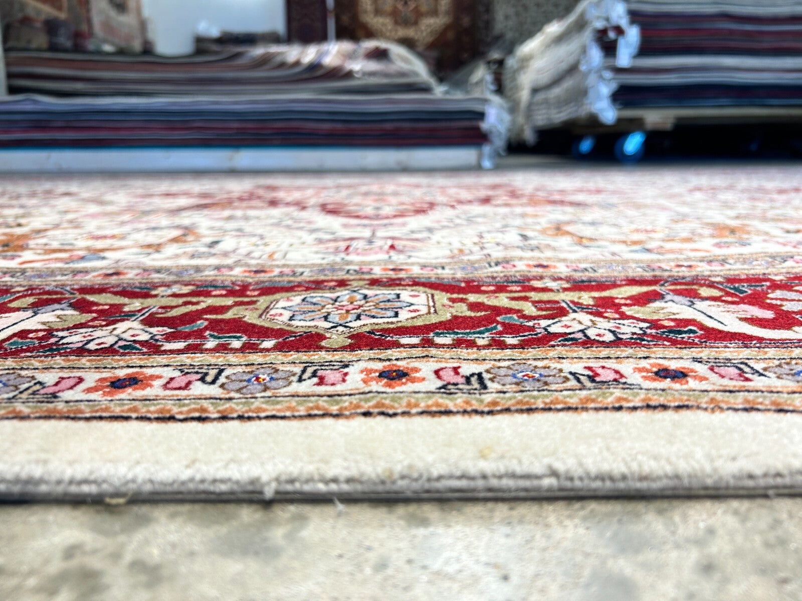 6'8"x10' Fine Hand-Knotted Wool & Silk Blend Tabrize Herize Carpet - Area Rug