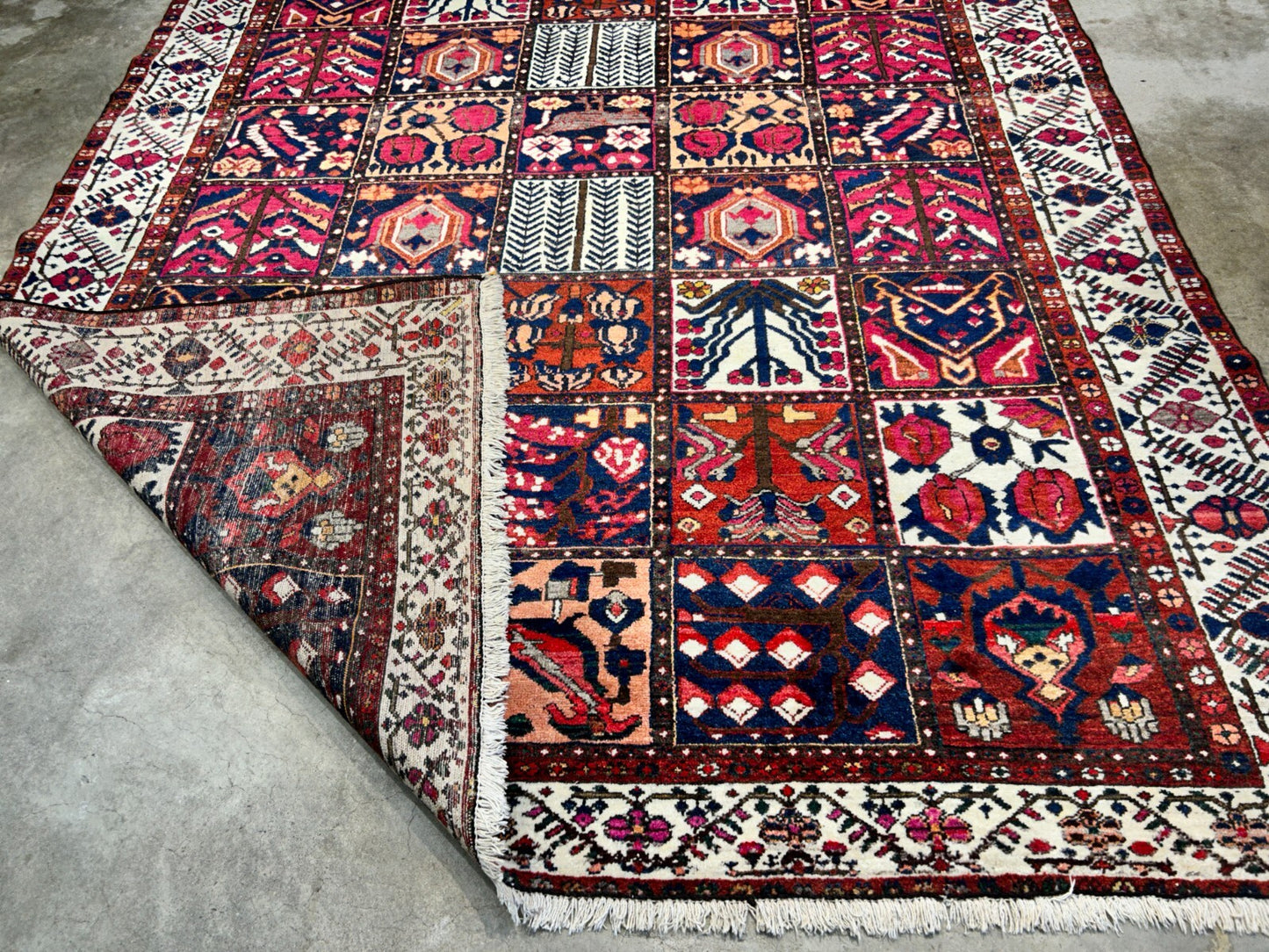 7'1"x10'1" Hand-Knotted 100% Lamb Wool Bakhtiarie Carpet - Area Rug