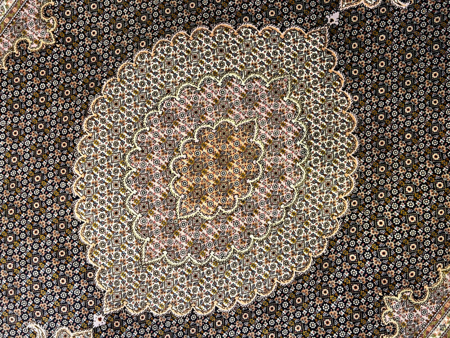 6'7"x9'7" Fine Hand-Knotted Wool & Silk Blend Tabrize Mahi Carpet - Area Rug