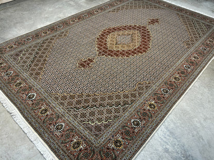 6'8"x10' Fine Hand-Knotted Wool & Silk Oriental Tabrize Rug - Area Carpet