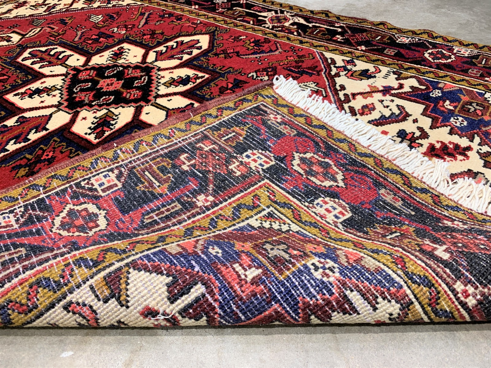 4'0" x 6'1" Hand-Knotted 100% Wool Geometric Persiane Herize Rug