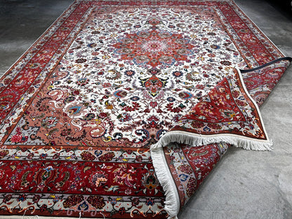 8'4"x11'7'' Very Fine Hand-Knotted Silk & Wool Tabrize Area Rug - Carpet