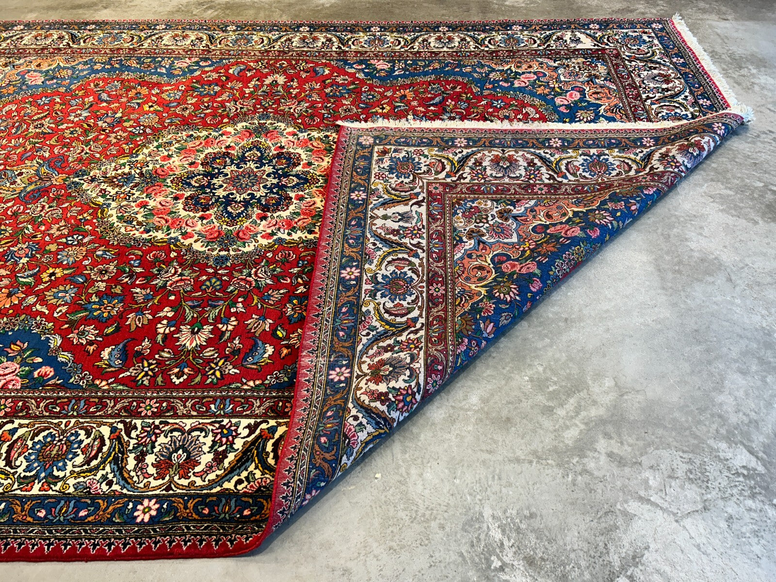 8'4"x11'11" Hand-Knotted 100% Wool Pile Bakhtiarie Rug