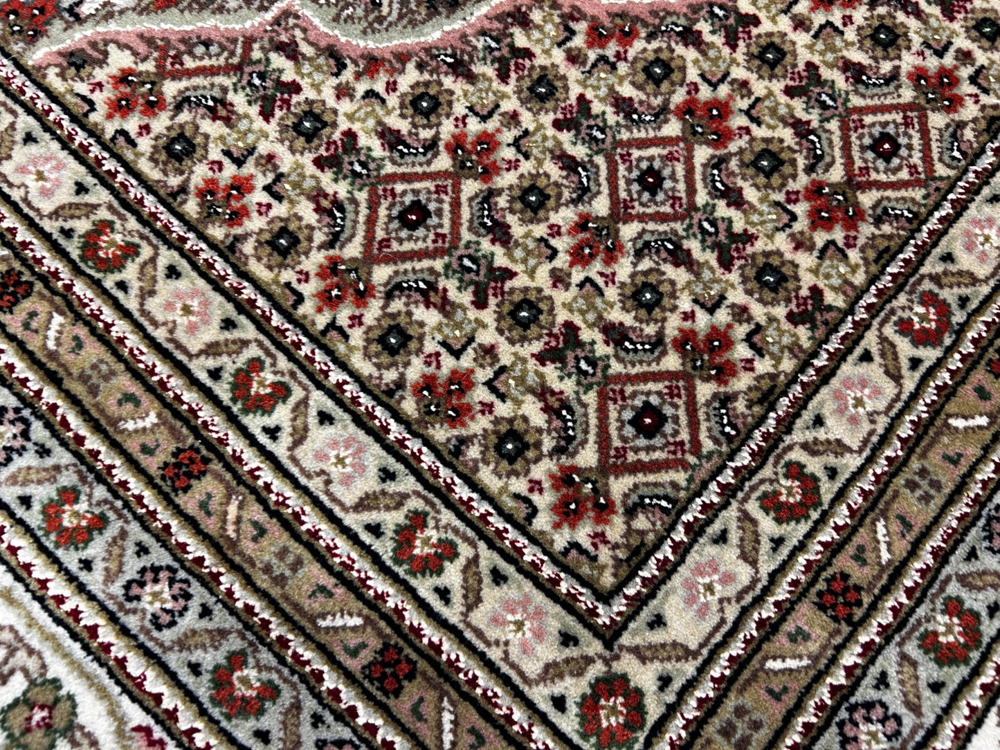 8'3"x11'4'' Hand-Knotted  100% Wool Pile Tabrize Mahi Area Rug