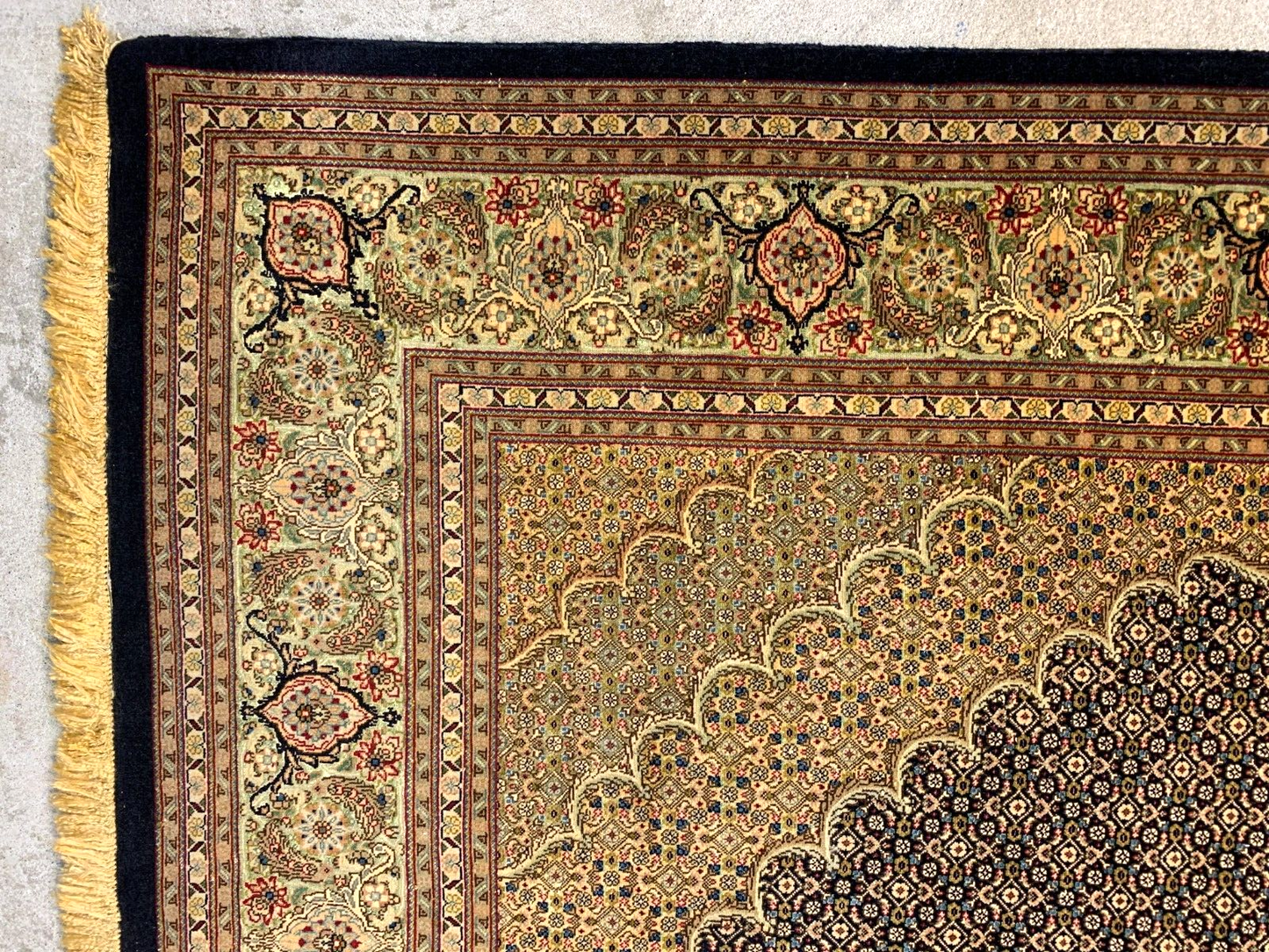 4'1"x6'6" Very Fine Hand-Knotted Wool & Silk Blend Tabrize Mahi Carpet -  Rug