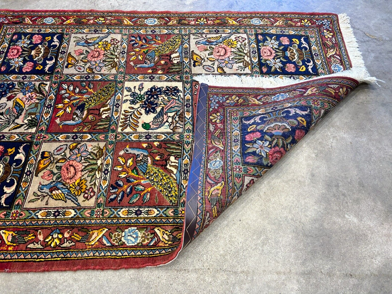 3'5"x5'2" Hand-Knotted 100% Lamb Wool Bakhtiarie Carpet - Area Rug