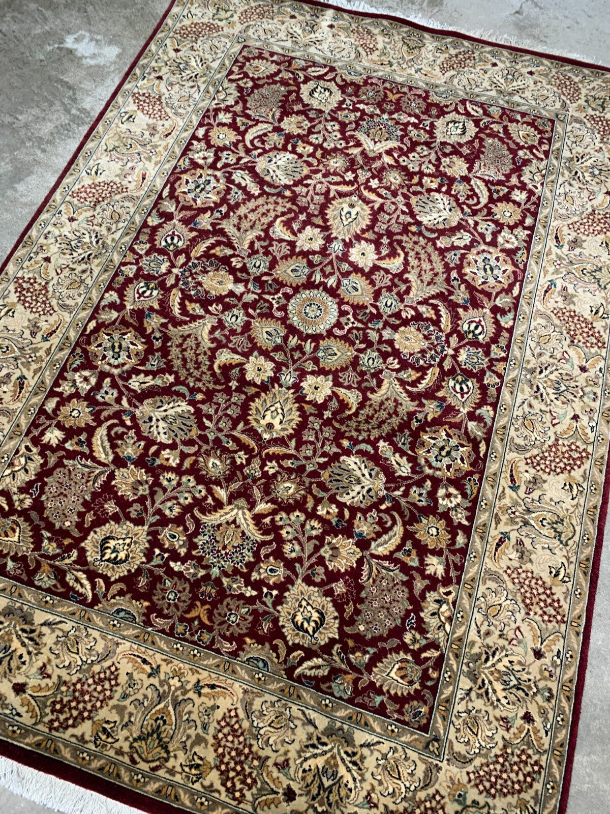 4'2"x6'0" Hand-Knotted Lahovere Vegetable-Dye 100% Wool Area Rug