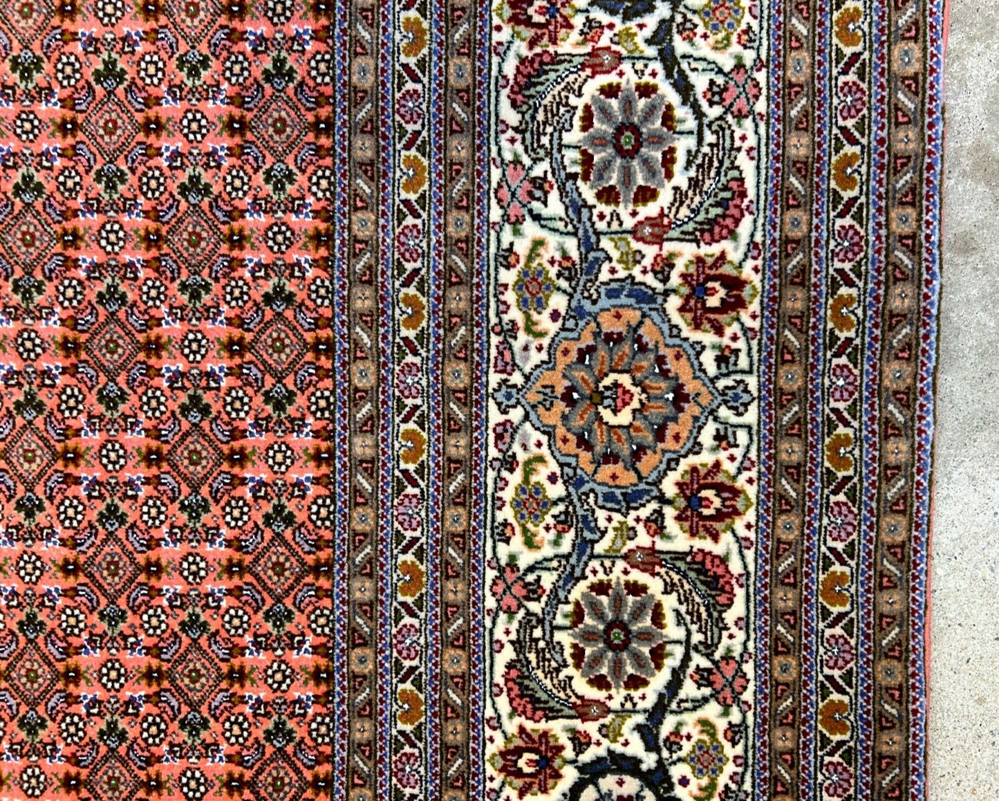 6'10"x10'1" Fine Hand-Knotted Wool & Silk Blend Tabrize Mahi Carpet - Area Rug