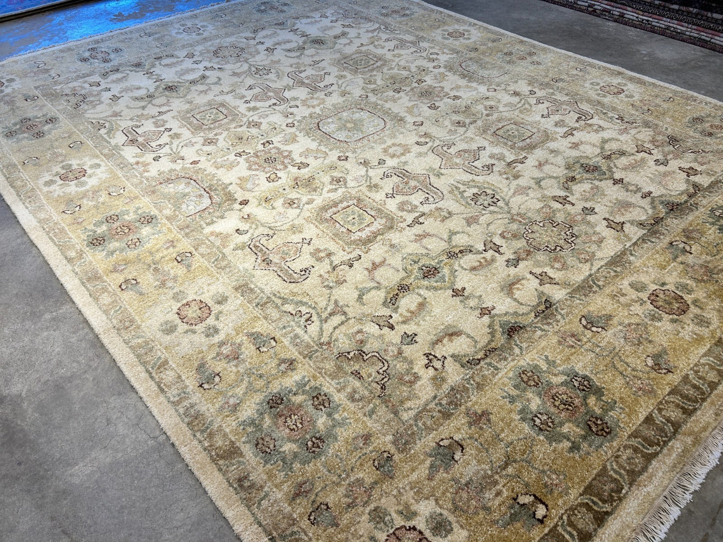 9'x12' Hand-Knotted 100% Wool Pile Oriental Rug