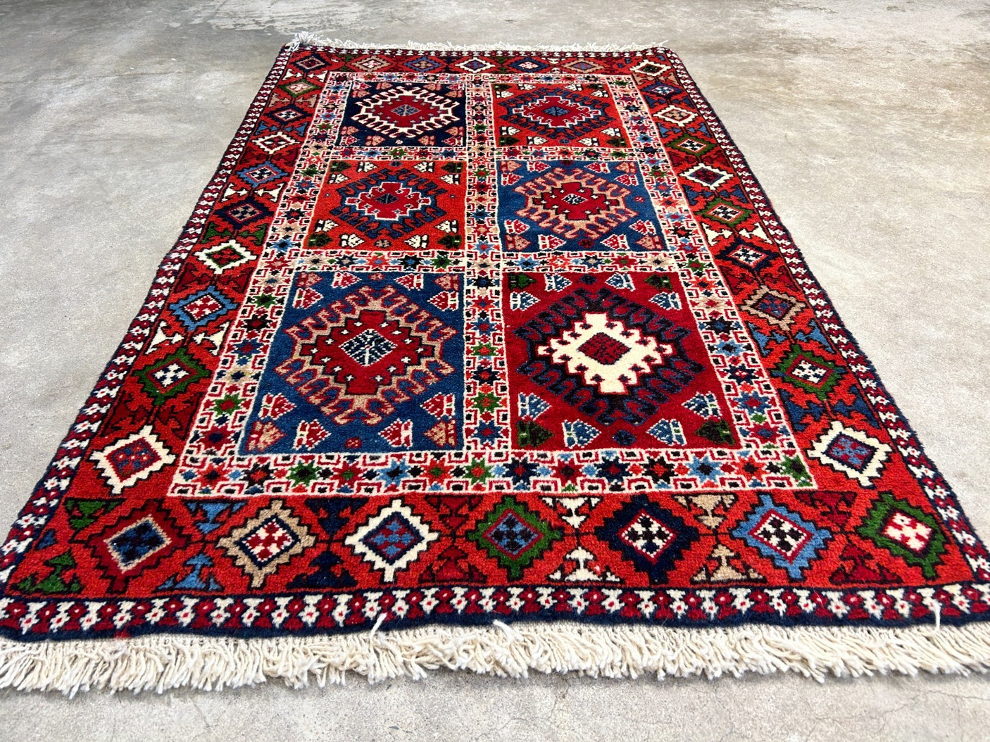 2'7"x4'2" Hand-Knotted 100% Wool Pile Yalamehe Rug