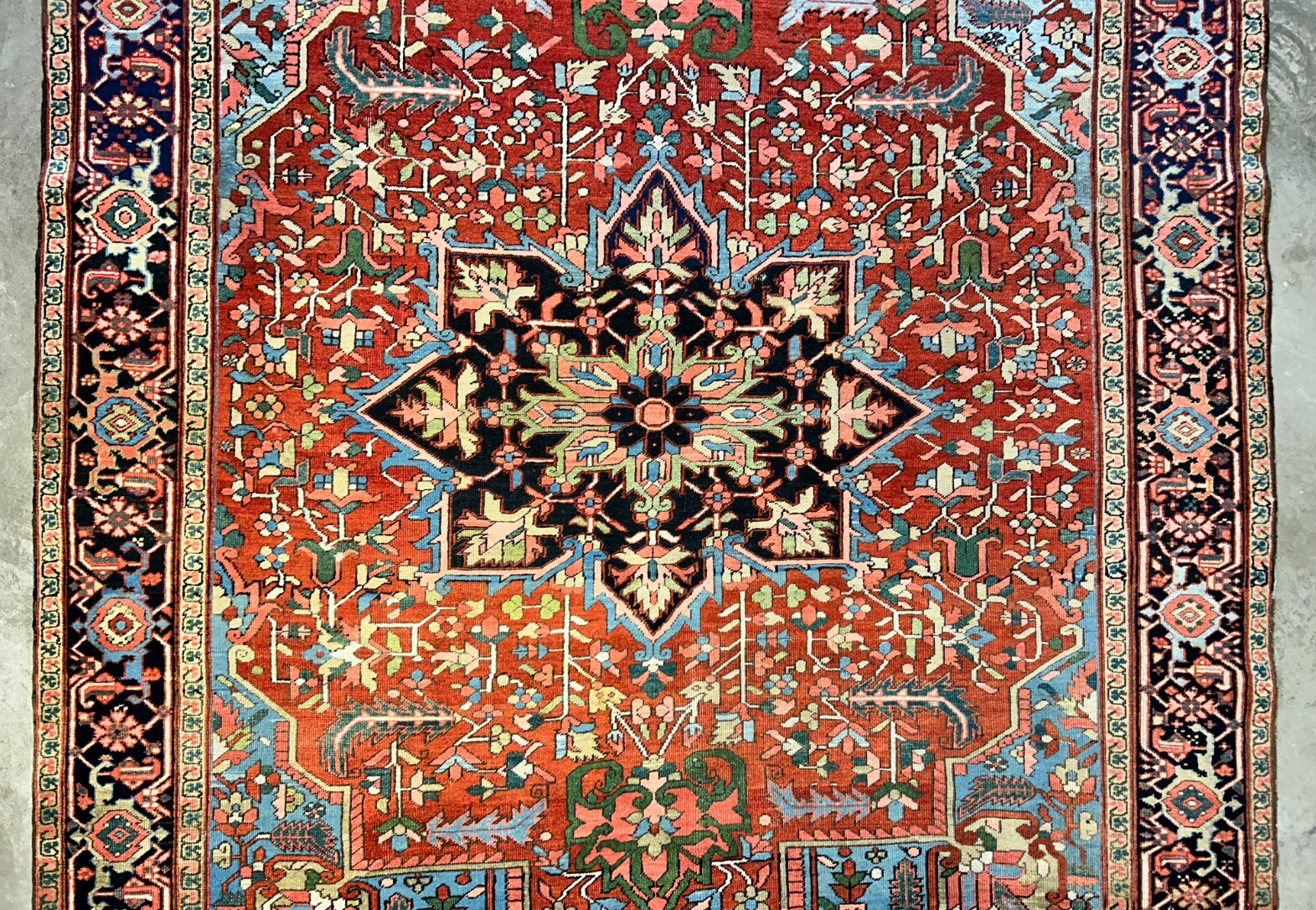 Collector Item - 9'6"x12' Antique Fine Lamb Wool Herize Serapy Hand-Knotted Rug