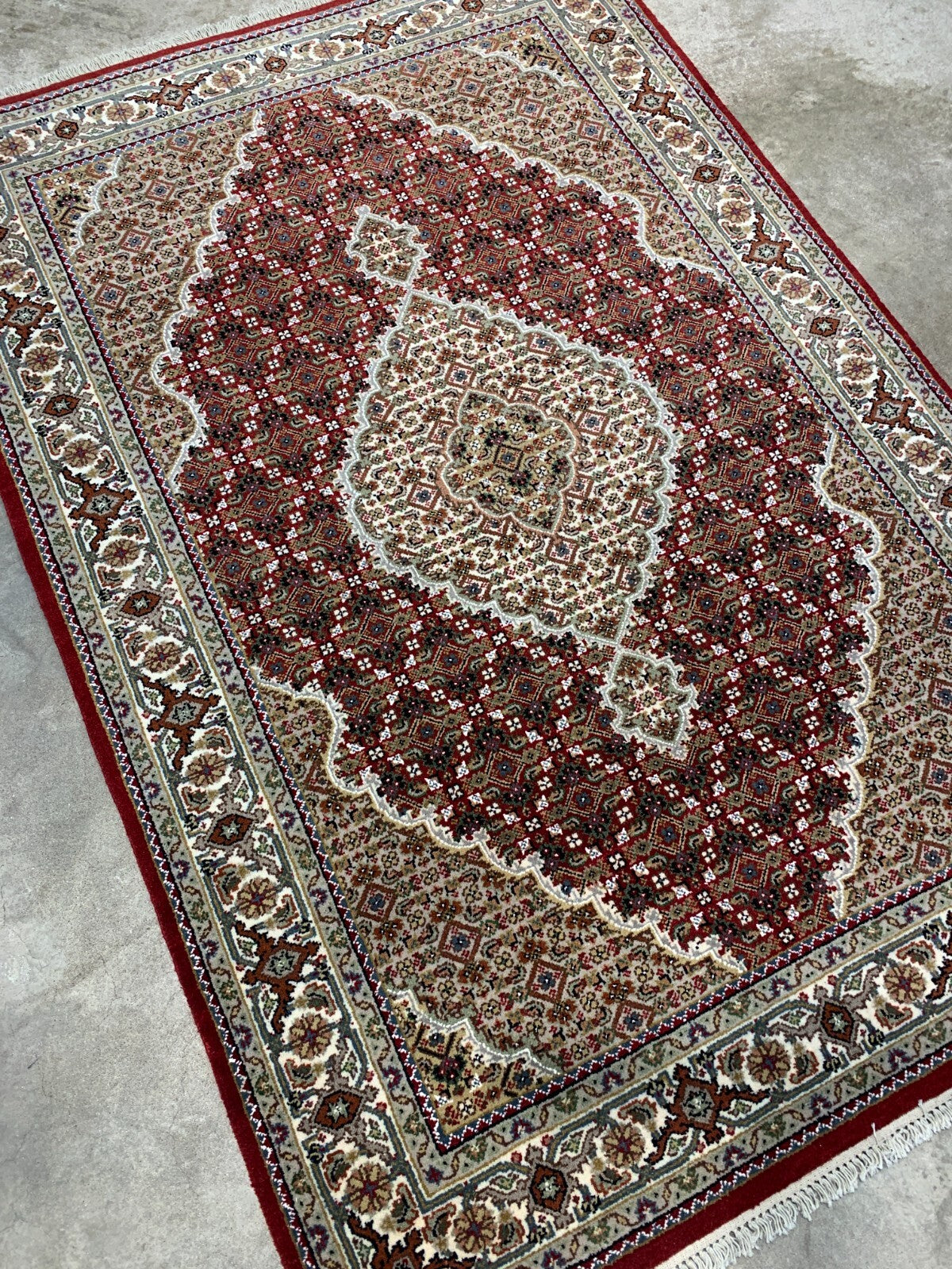 4'1" x 6' Hand-Knotted 100% Wool Tabrize Mahi Rug - Area Carpet