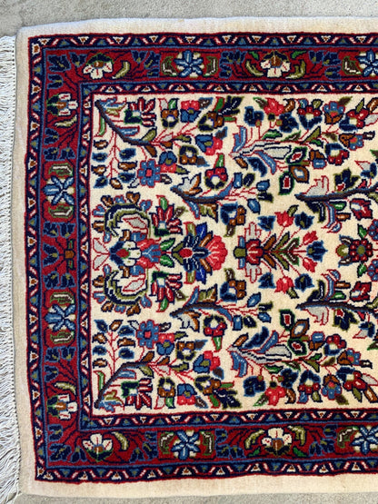 2'4"x4' Hand-Knotted 100% Wool Pile Sarouke Rug