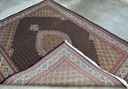 5'6"x7'8" Fine Hand-Knotted Wool & Silk Blend Tabrize Mahi Carpet - Area Rug