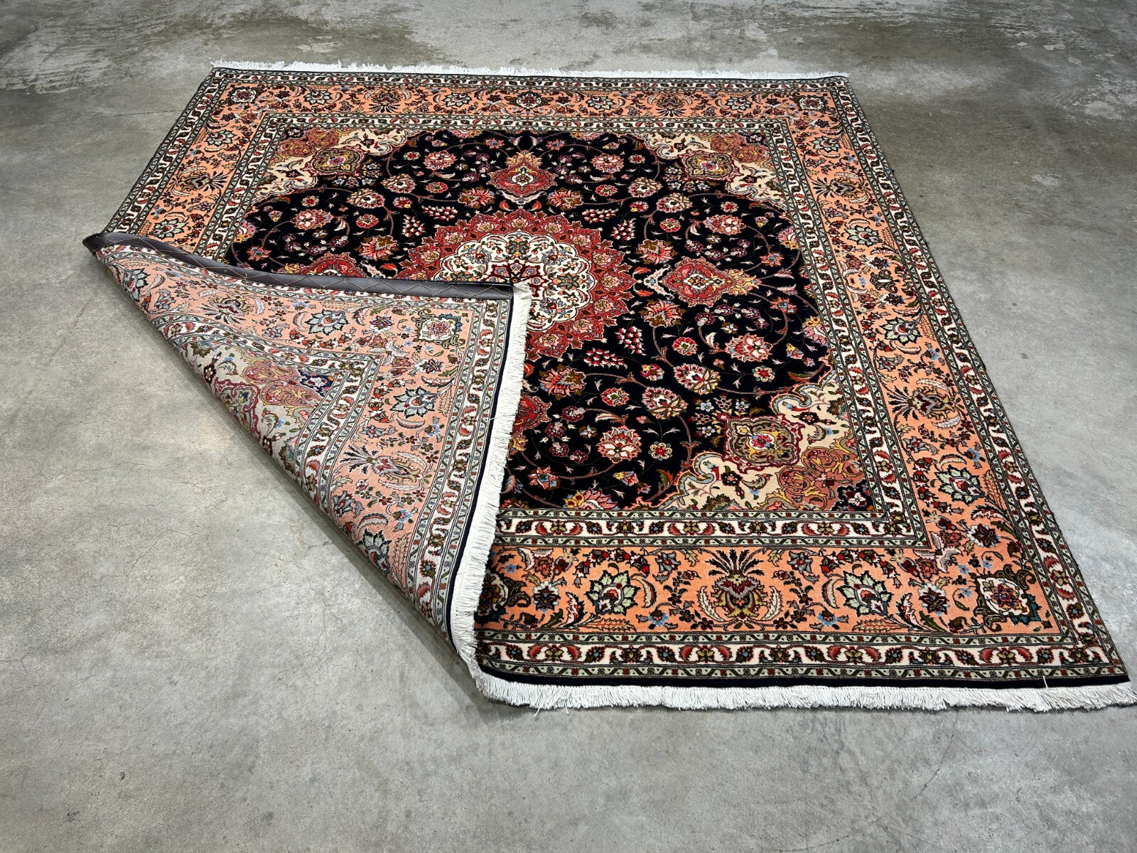 6'5"x6'7" Fine Hand-Knotted Wool & Silk Tabrize Rug - Area Carpet