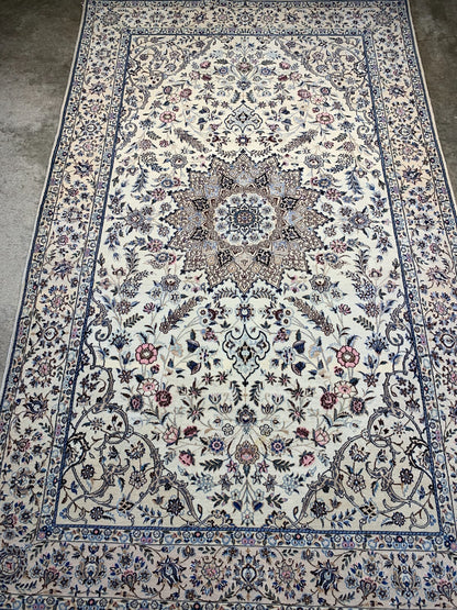 4'3"x6'10" Fine Hand-Knotted Wool & Silk Blend Naine Carpet - Area Rug