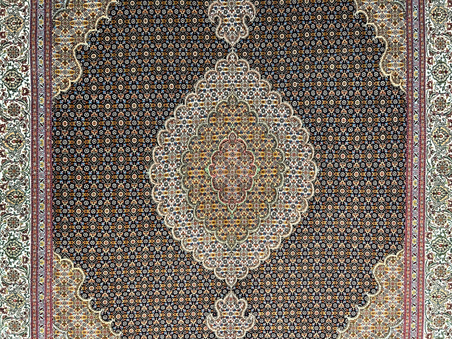 5'6"x7'8" Fine Hand-Knotted Wool & Silk Blend Tabrize Mahi Carpet - Area Rug