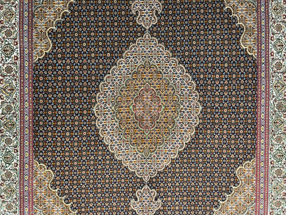 5'6"x7'8" Fine Hand-Knotted Wool & Silk Blend Tabrize Mahi Carpet - Area Rug