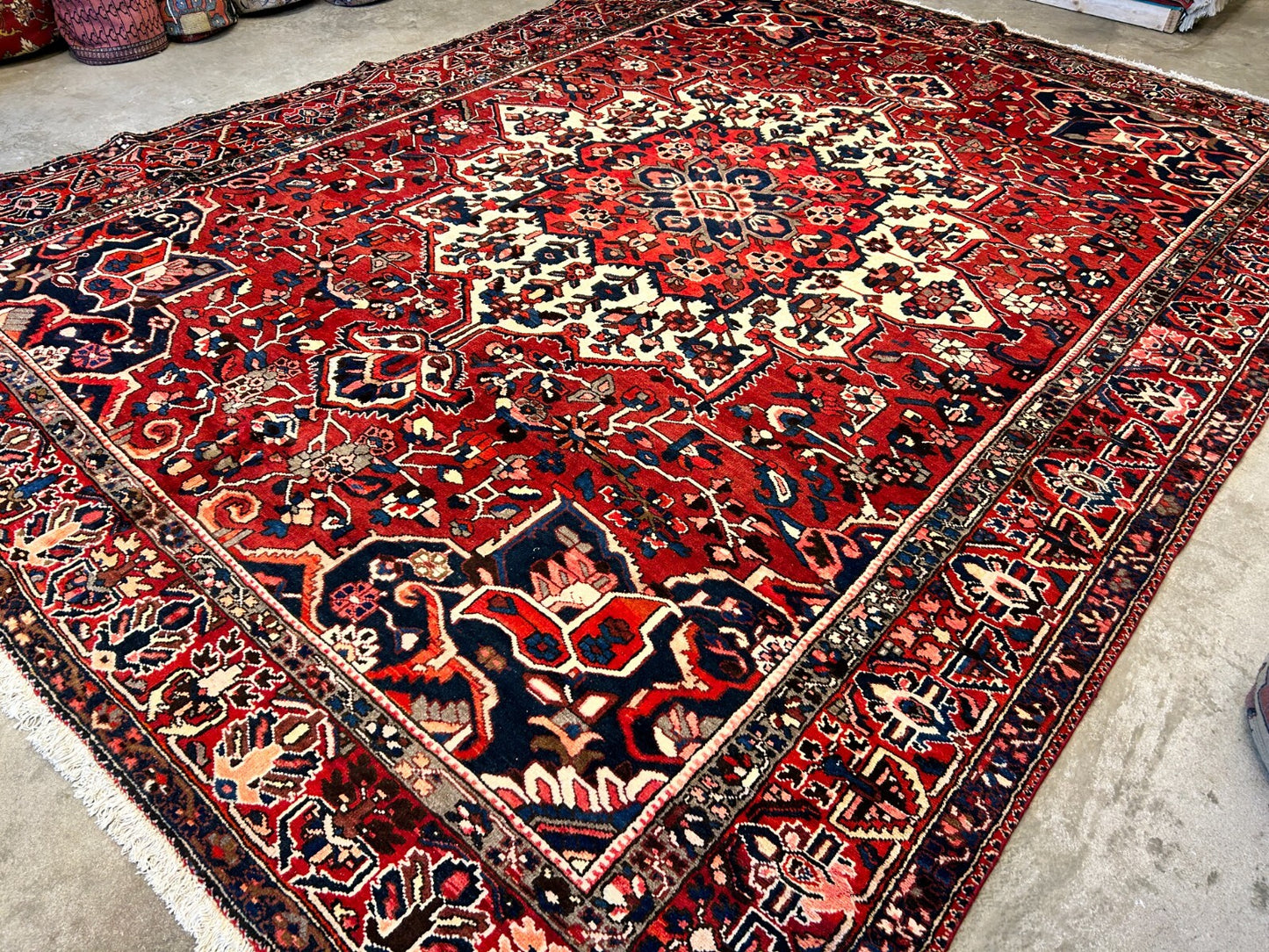 10'2"x13'1" Hand-Knotted 100% Wool Pile Bakhtiarie Rug
