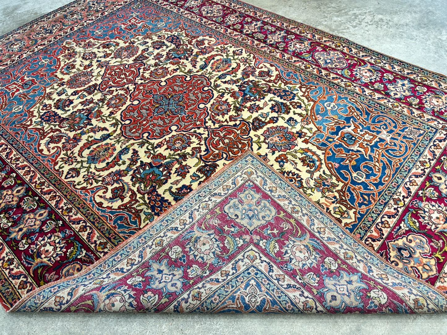 4'10"x6'7" Collector Antique Very Fine Hand-Knotted 100% Wool Isfahane Rug