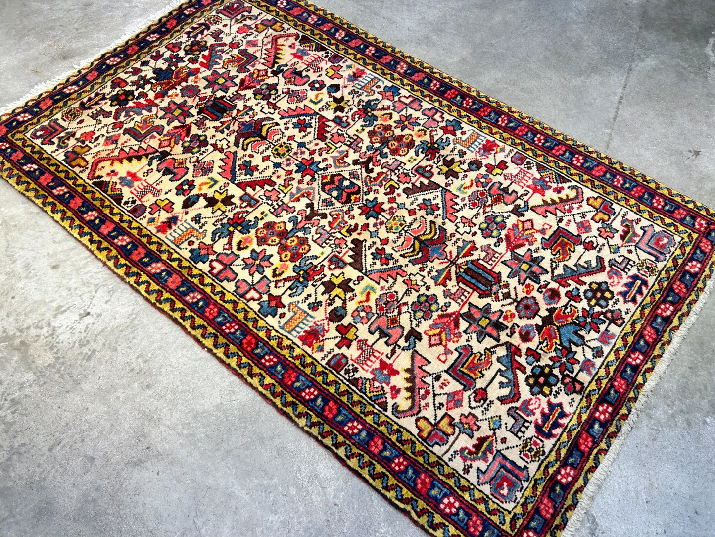 3'2"x5' Antique Hand-Knotted 100% Wool Pile Herize Bakhshayesh Rug
