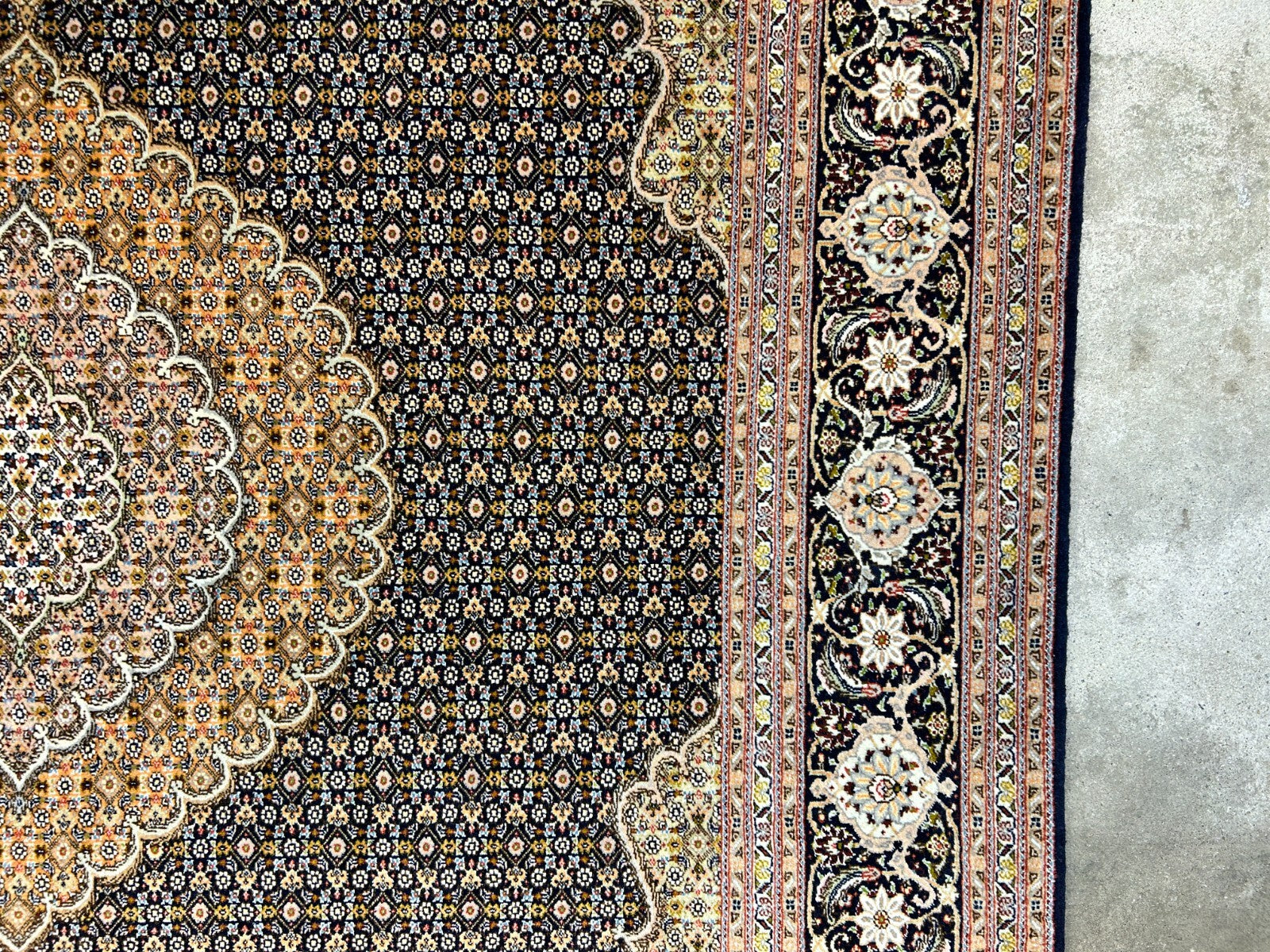 6'6"x9'9" Fine Hand-Knotted Wool & Silk Blend Tabrize Mahi Carpet - Area Rug